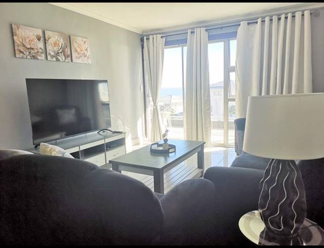 3 BEDROOM PROPERTY TO RENT IN BLOUBERG BEACHFRONT